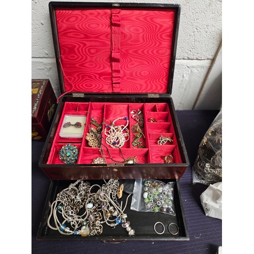 579 - Jewellery Box and Contents