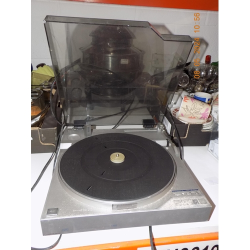 148 - JVC L-E3 Turntable