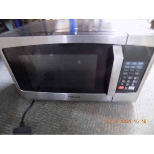 78 - Toshiba Microwave