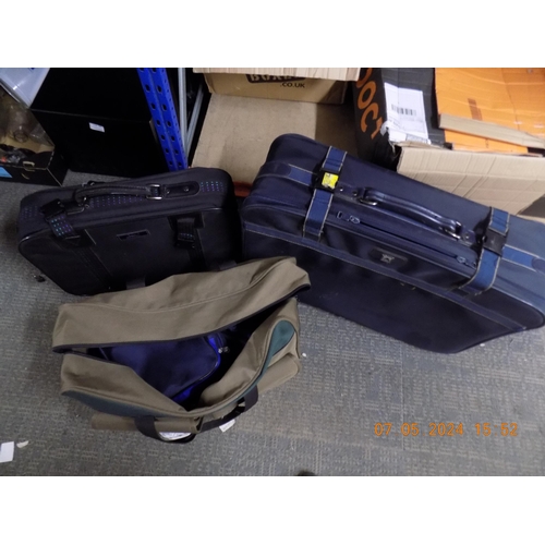 80 - Selection of Suitcases and Holdalls