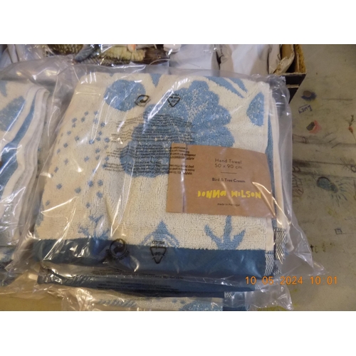 345 - 6 New Donna Wilson Hand Towels Brid & Tree Cream 50x90cm