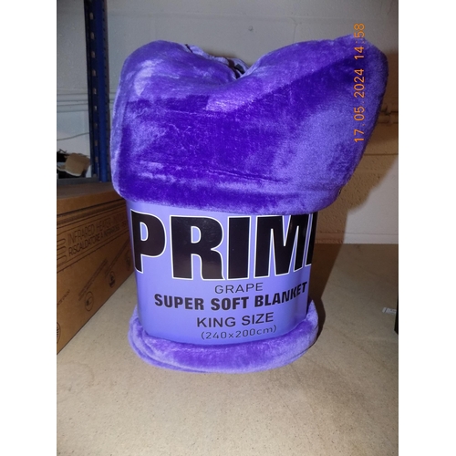 360 - Grape Kingsize Prime Blanket