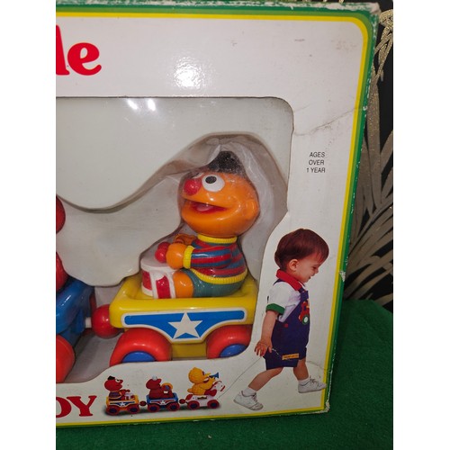 376 - Tyco Preschool Sesame Street Big Bird Parade, A Pull Toy