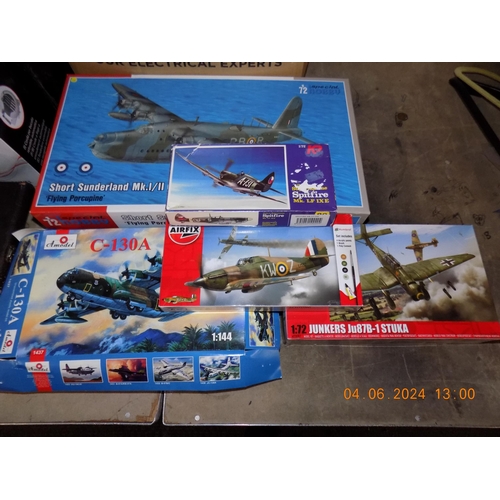 46 - Selection of Model Planes