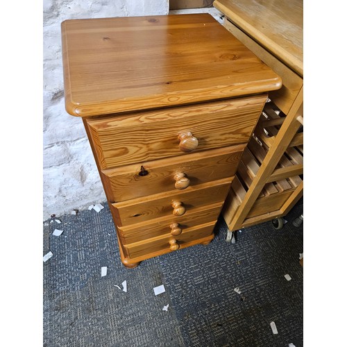 551 - Tall Pine Drawers