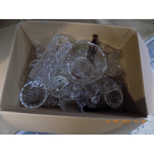 131 - Box of Glassware