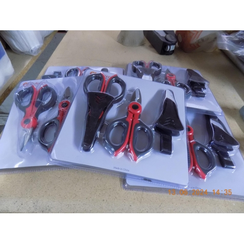 333 - 5 Sets of New Asdirne Electricians Scissors