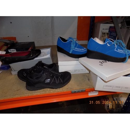 438 - 4 Pairs of New Boxed Shoes. Various Styles and Size