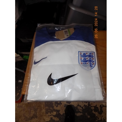 412 - New England Shirt XL