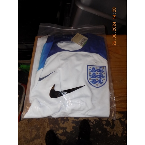 413 - New England Shirt XL