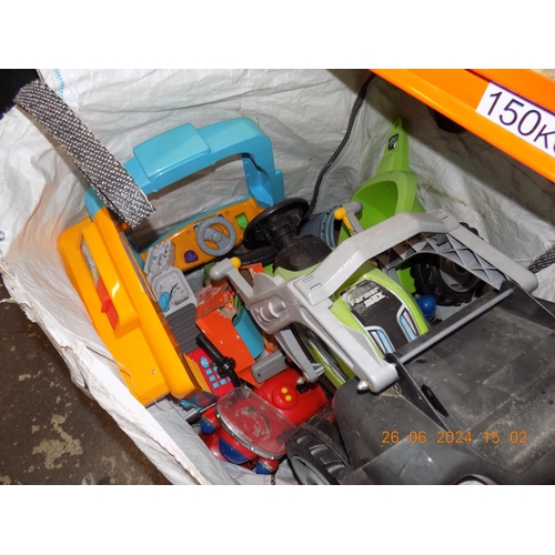 446 - Large Bag of Outdoor Toys etc