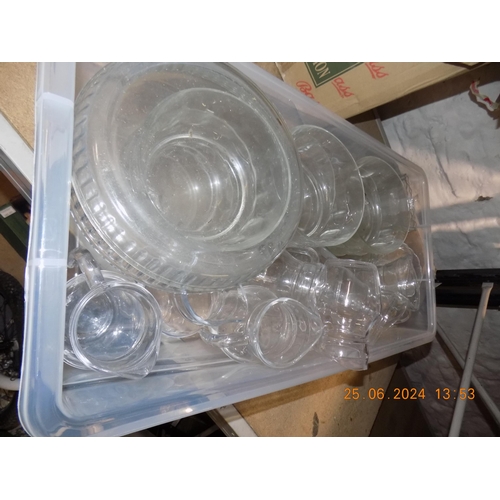 98 - Box of Glassware