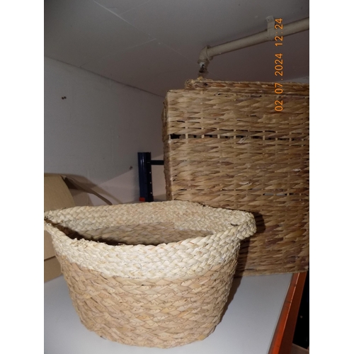 140 - 2 Wicker Baskets