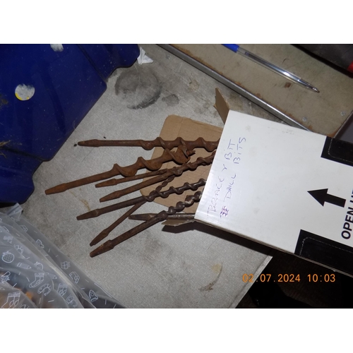 33 - Box of Brace & Bit Drill Bits