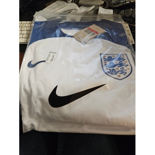 663 - England Shirt Size L