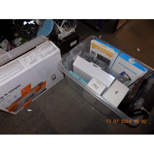 69 - Box of I.T Items and Boxed HP Printer