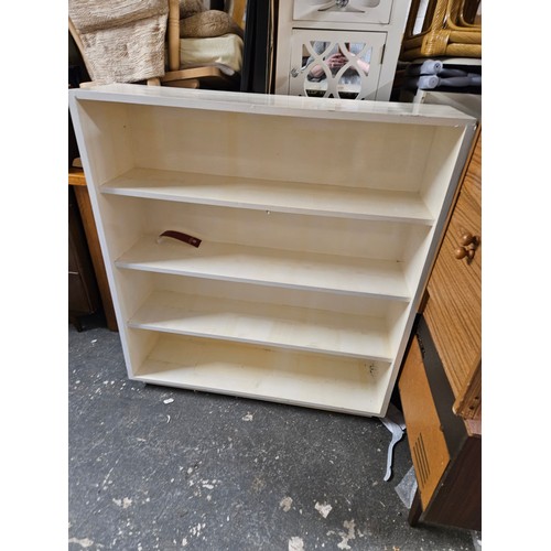 578 - Bookcase