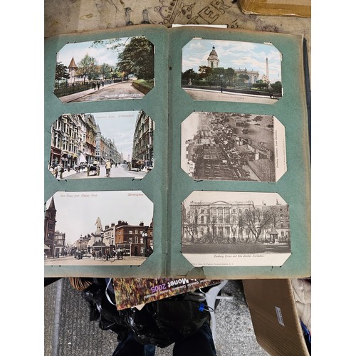 623 - Vintage Postcard Album with 190+ Vintage Postcards, mostly all UK Topographical, and a Good Selectio... 