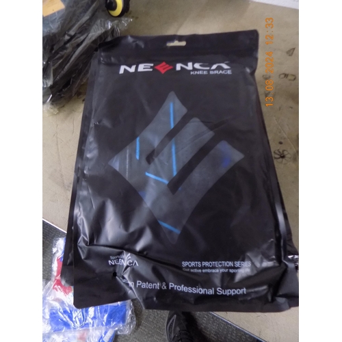 66 - 10 New Neenca Knee Braces