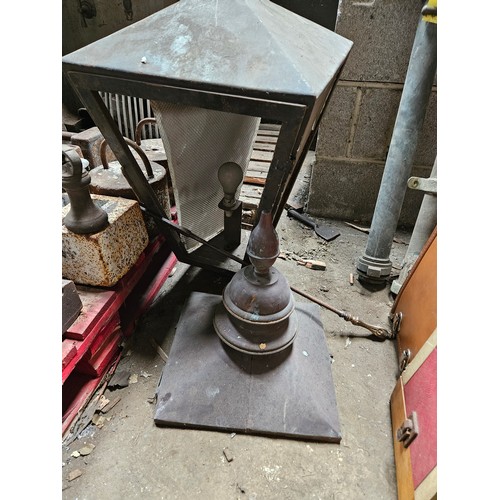 Lot 32        