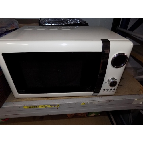 24 - Dunelm Microwave