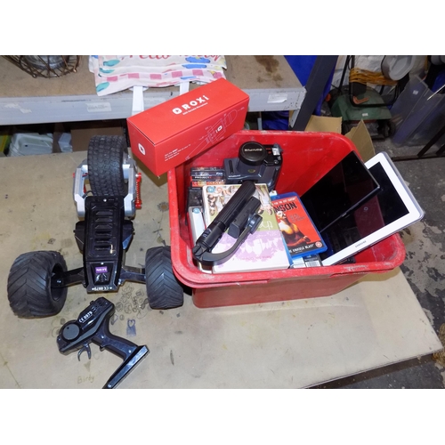 190 - Box of Misc. Inc Mobile Phone Gimble