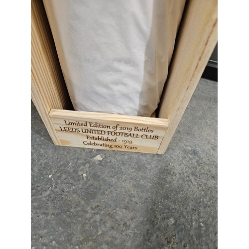 621 - 2019 Limited Edition 100years of Leeds United Football Club 3L Bottle of Wine