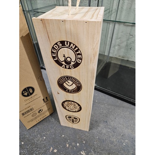 621 - 2019 Limited Edition 100years of Leeds United Football Club 3L Bottle of Wine