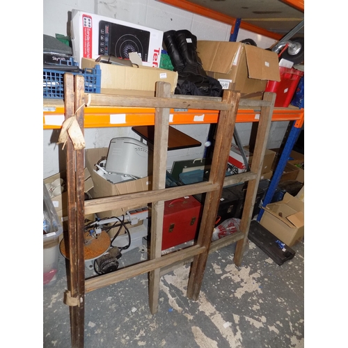 311 - 2 Vintage Airers