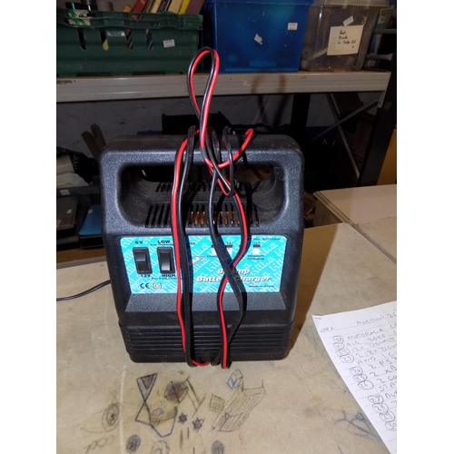 334 - 8 Amp Battery Charger w/o