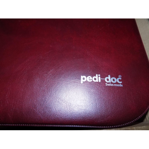 62 - Cased Pedi-doc Set