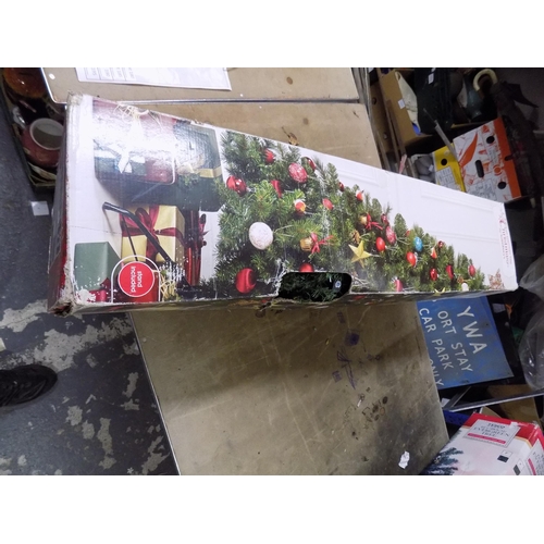 485 - Boxed Christmas Tree