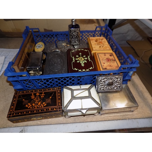 138 - Tray of Trinket and Jewellery Boxes