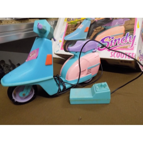 838 - Vintage Sindy Scooter