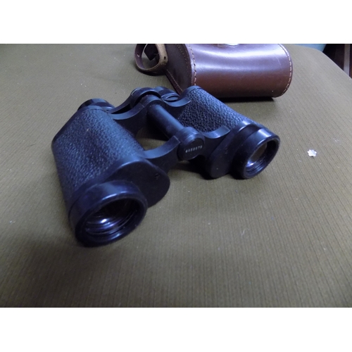 898 - Carl Zeiss Zenoptem 8x30w Binoculars