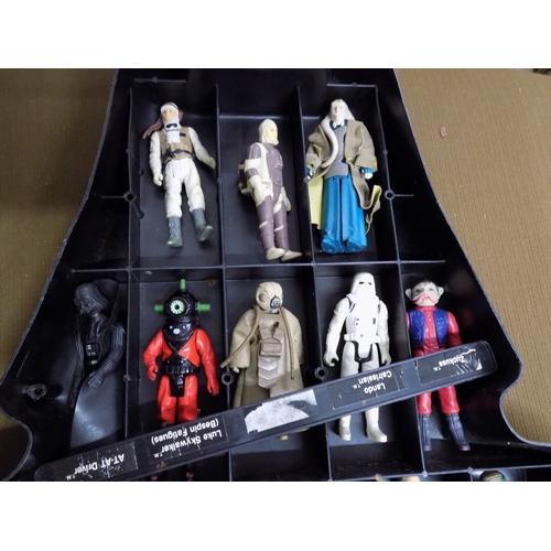 1036 - 1980's Star Wars Case and Figures