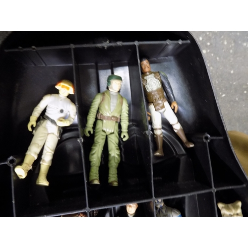 1036 - 1980's Star Wars Case and Figures