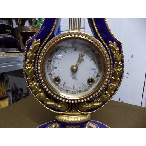 942 - Marie Antoinette Clock