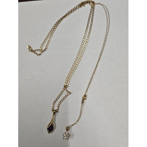 1166 - 2 9ct gold Necklaces 4.3g