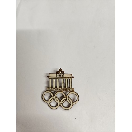 1324 - 1936 Olympic Badges