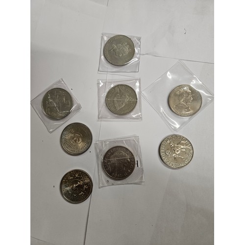 1331 - 8 x £5 Coins