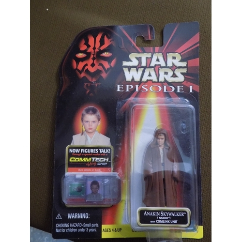 824 - 3 Star Wars Episode 1 Figures. Obi-Wan Kenobi, Darth Maul and Anakin Skywalker