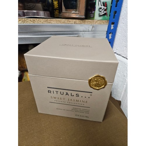 241 - New Rituals XL Candle Sweet Jasmine