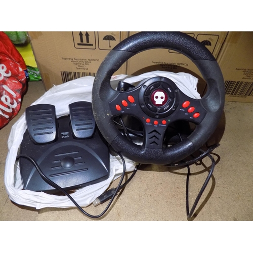 253 - Gaming Wheel and Pedals