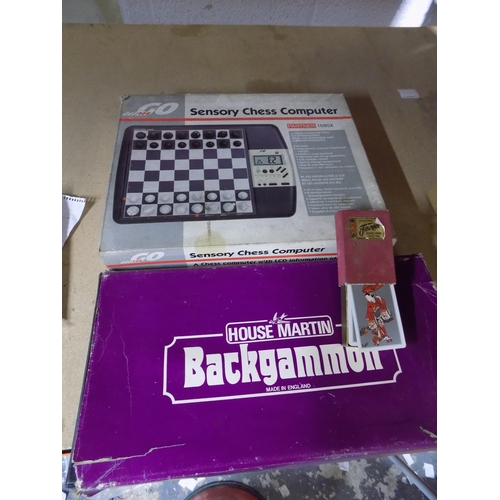 290 - Electrionic Chess Game, Backgammon and Cards