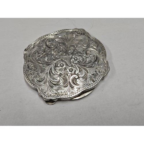 604 - Hand Engraved Compact 800 Silver Italy