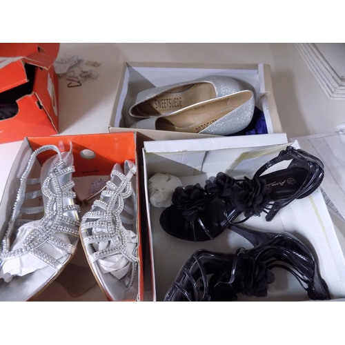 168 - 3 Pair of Boxed Shoes Size 5