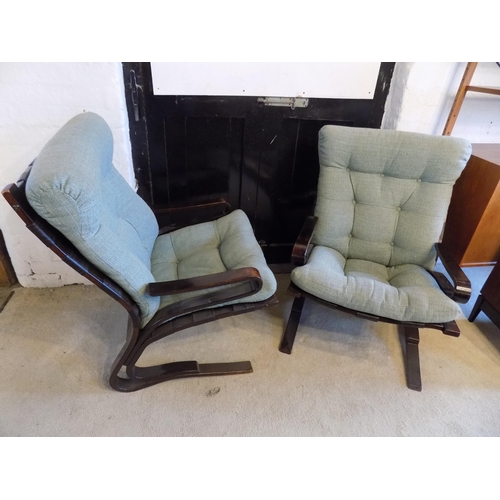 372 - 2 Ingmar Relling Chairs. Width 65cm, Depth 74cm, Height 100cm, Height to Seat 50cm