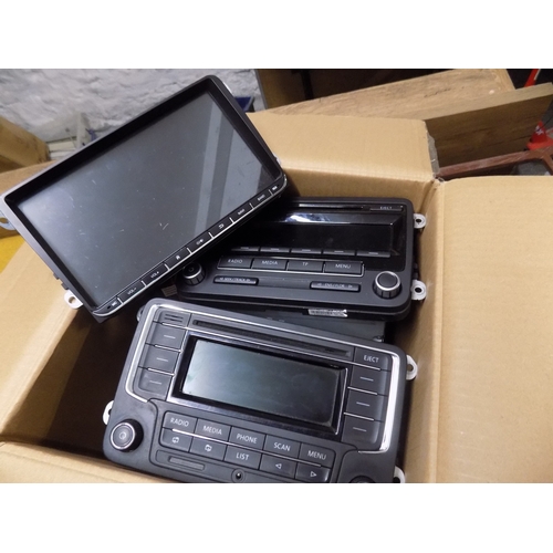 128 - 3 Car Stereos