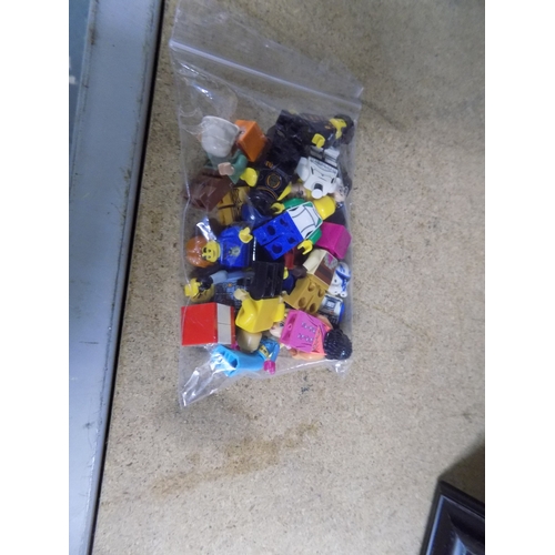 212 - Selection of Lego Figures